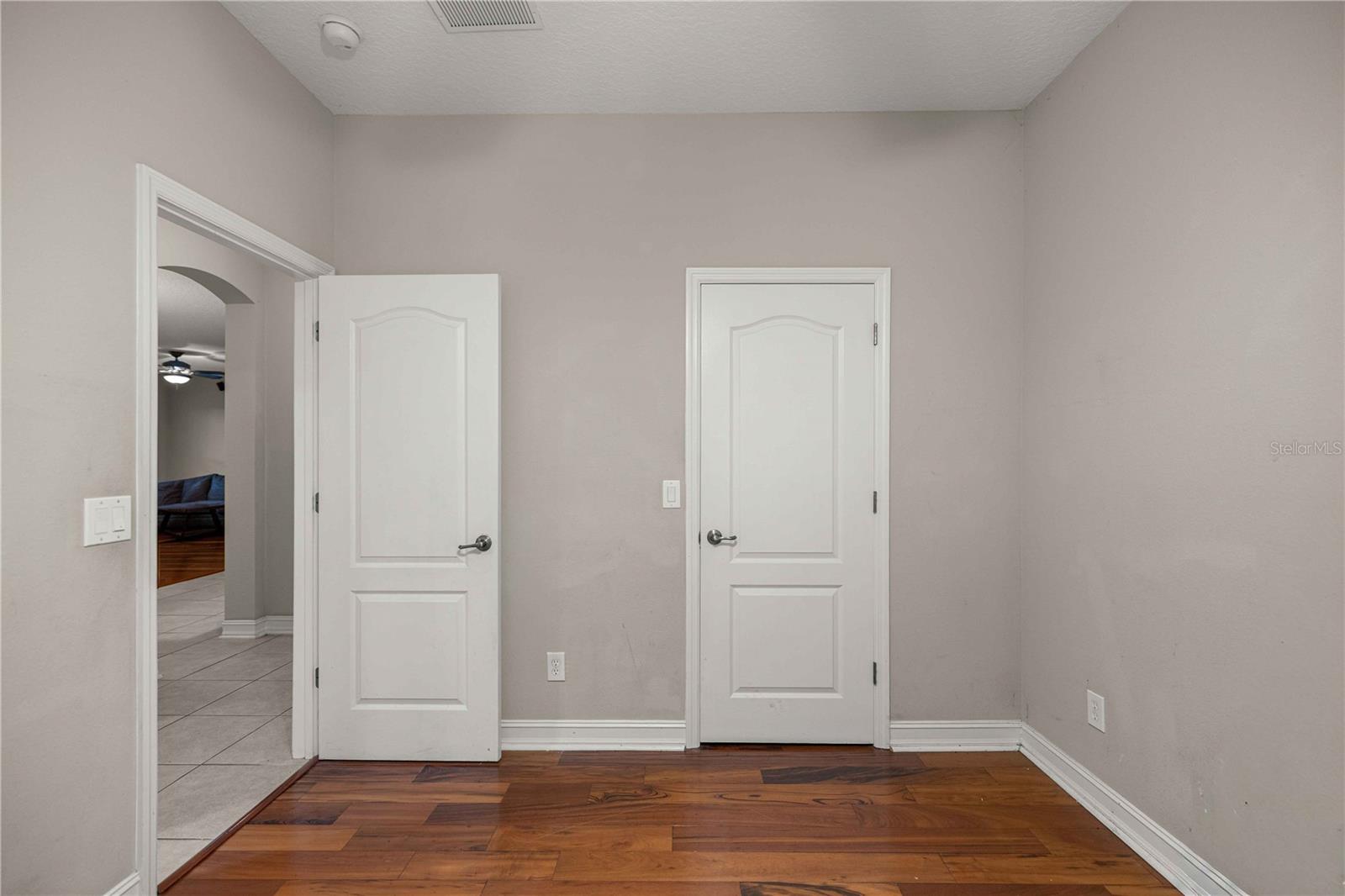 CLERMONT NOTTINGHAM AT LEGENDS - Residential