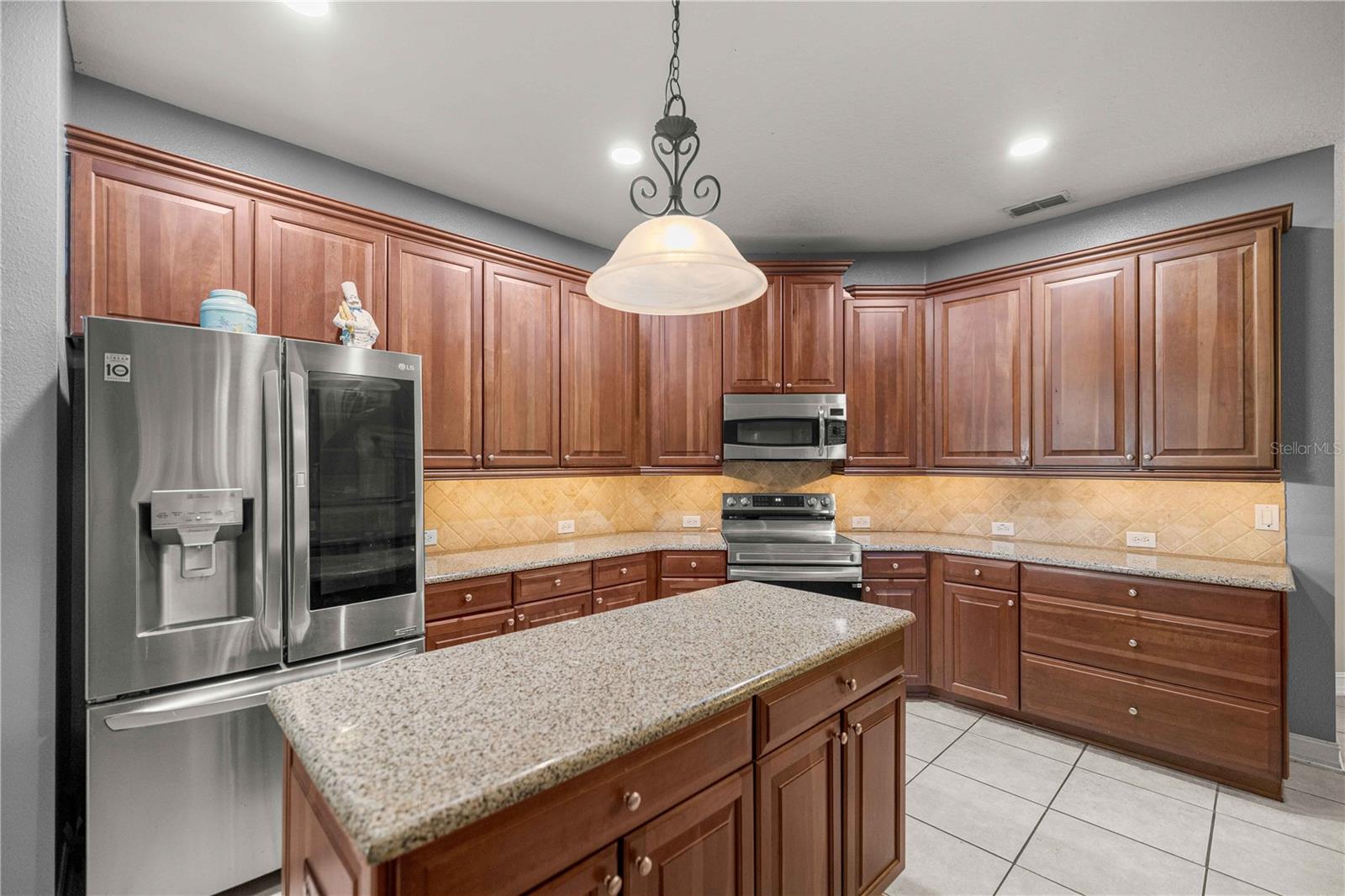 CLERMONT NOTTINGHAM AT LEGENDS - Residential