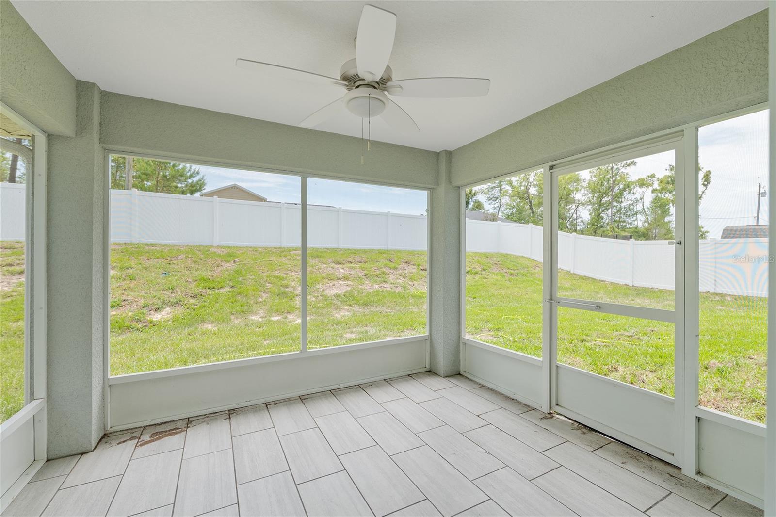 MARION OAKS UN 01 - Residential