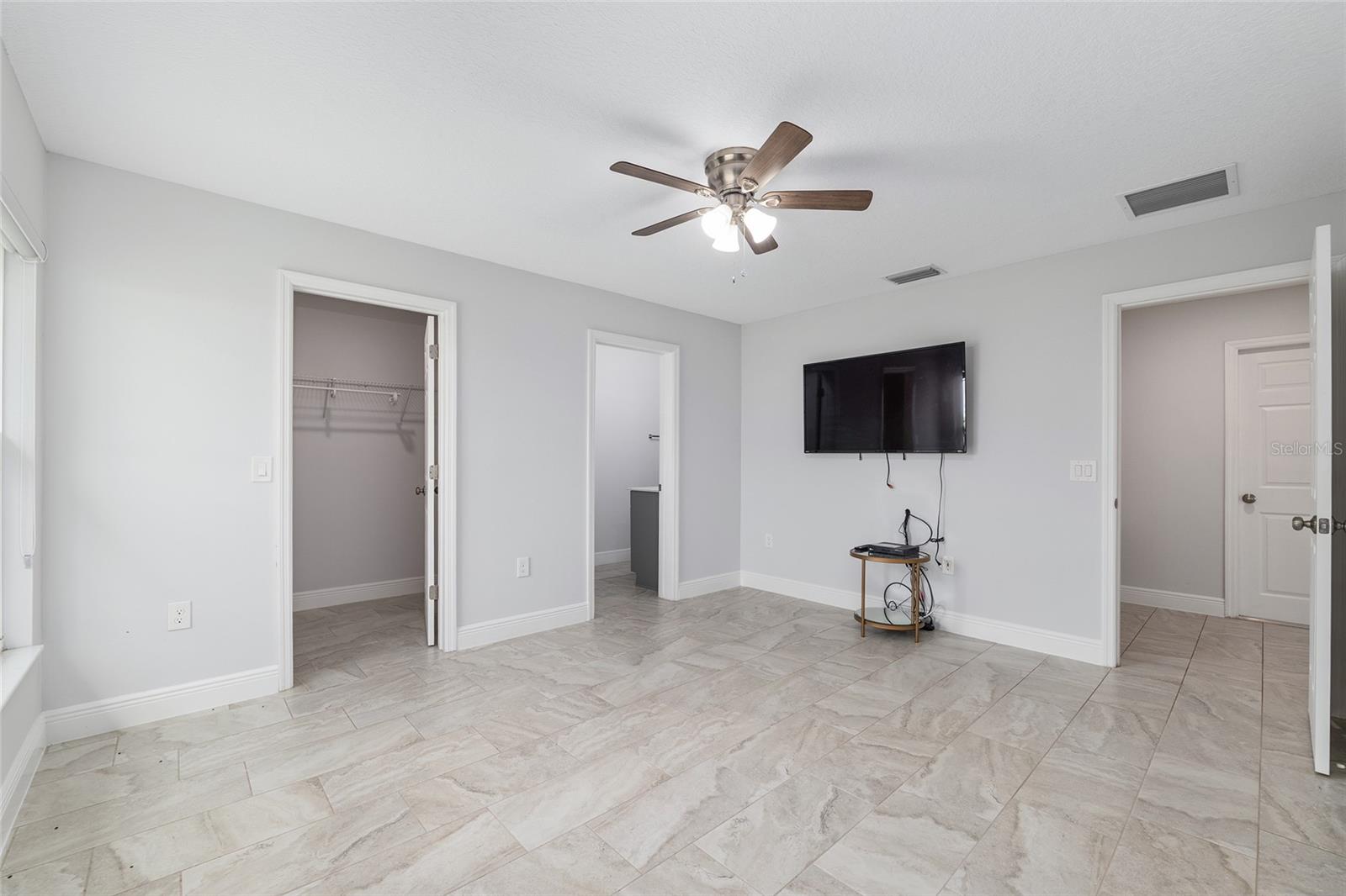 MARION OAKS UN 01 - Residential