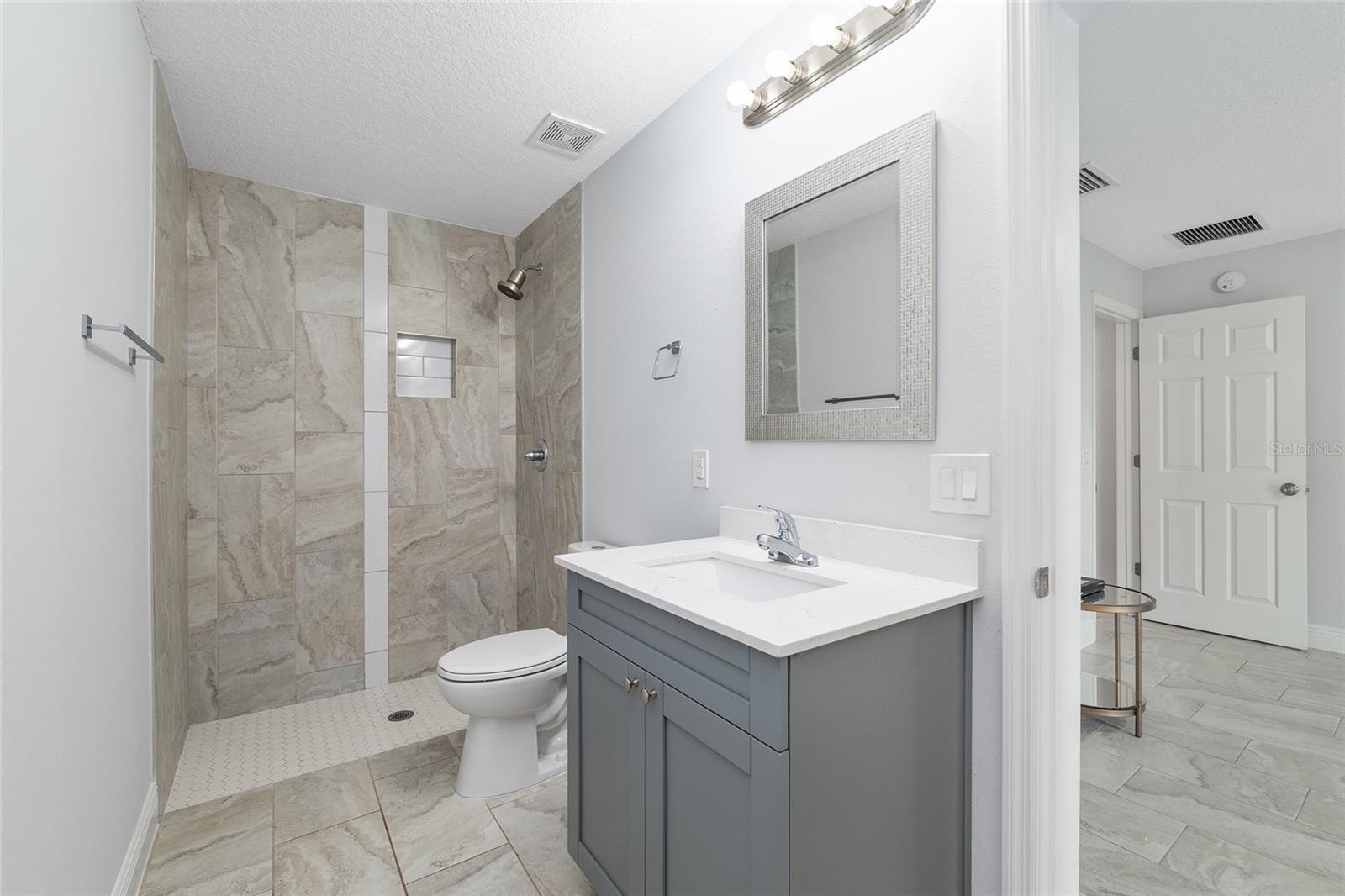 MARION OAKS UN 01 - Residential