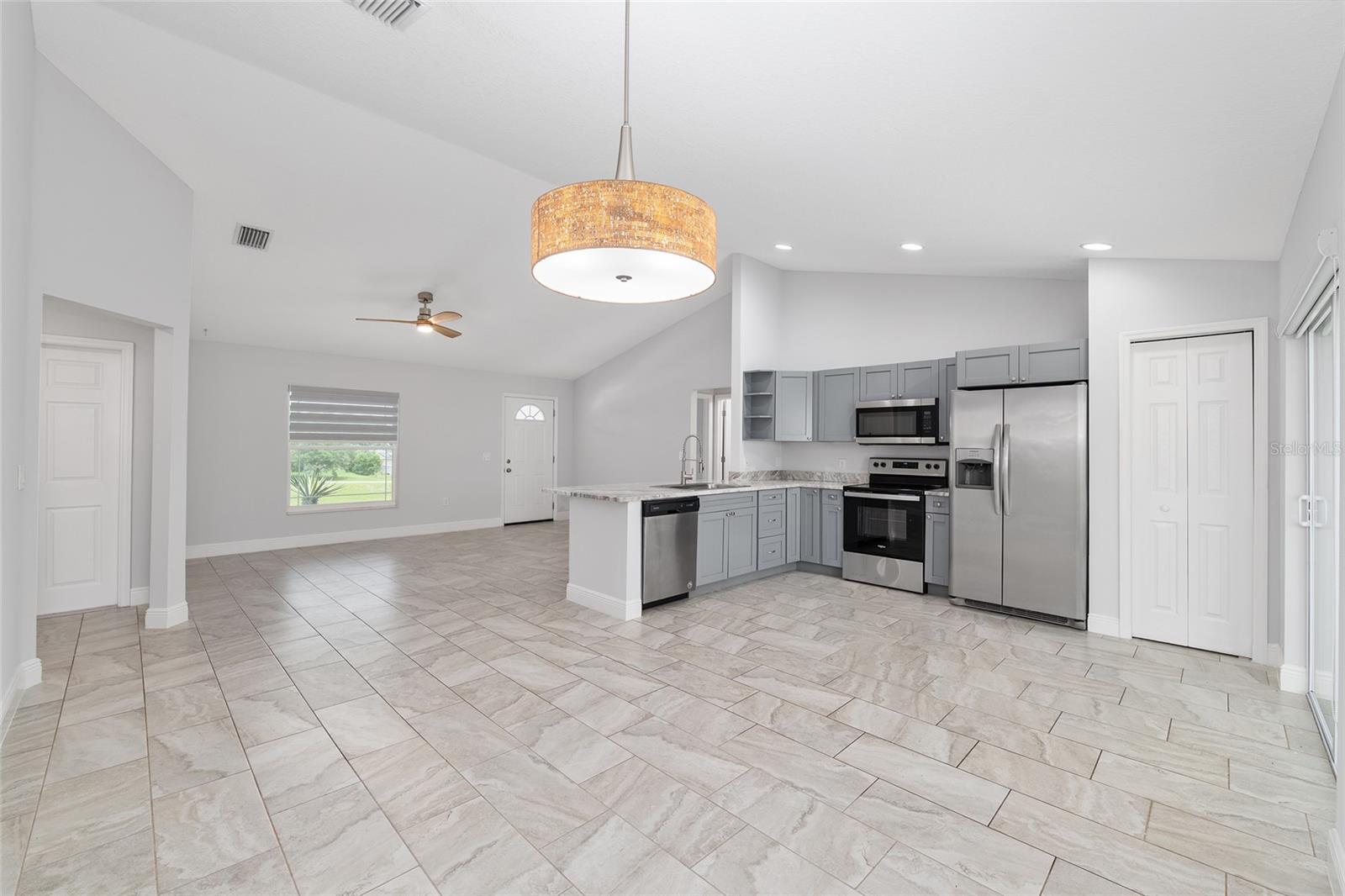 MARION OAKS UN 01 - Residential