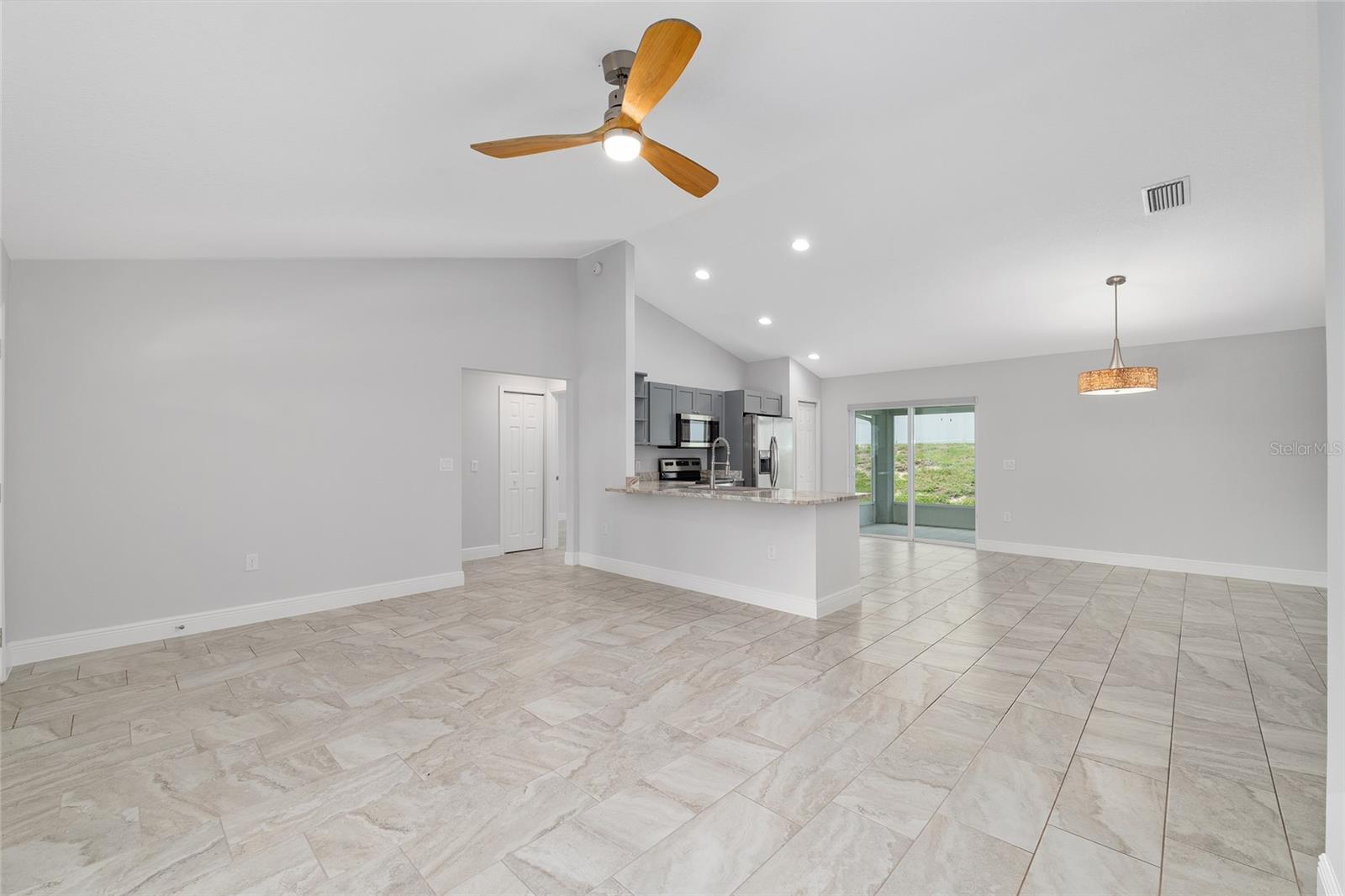 MARION OAKS UN 01 - Residential