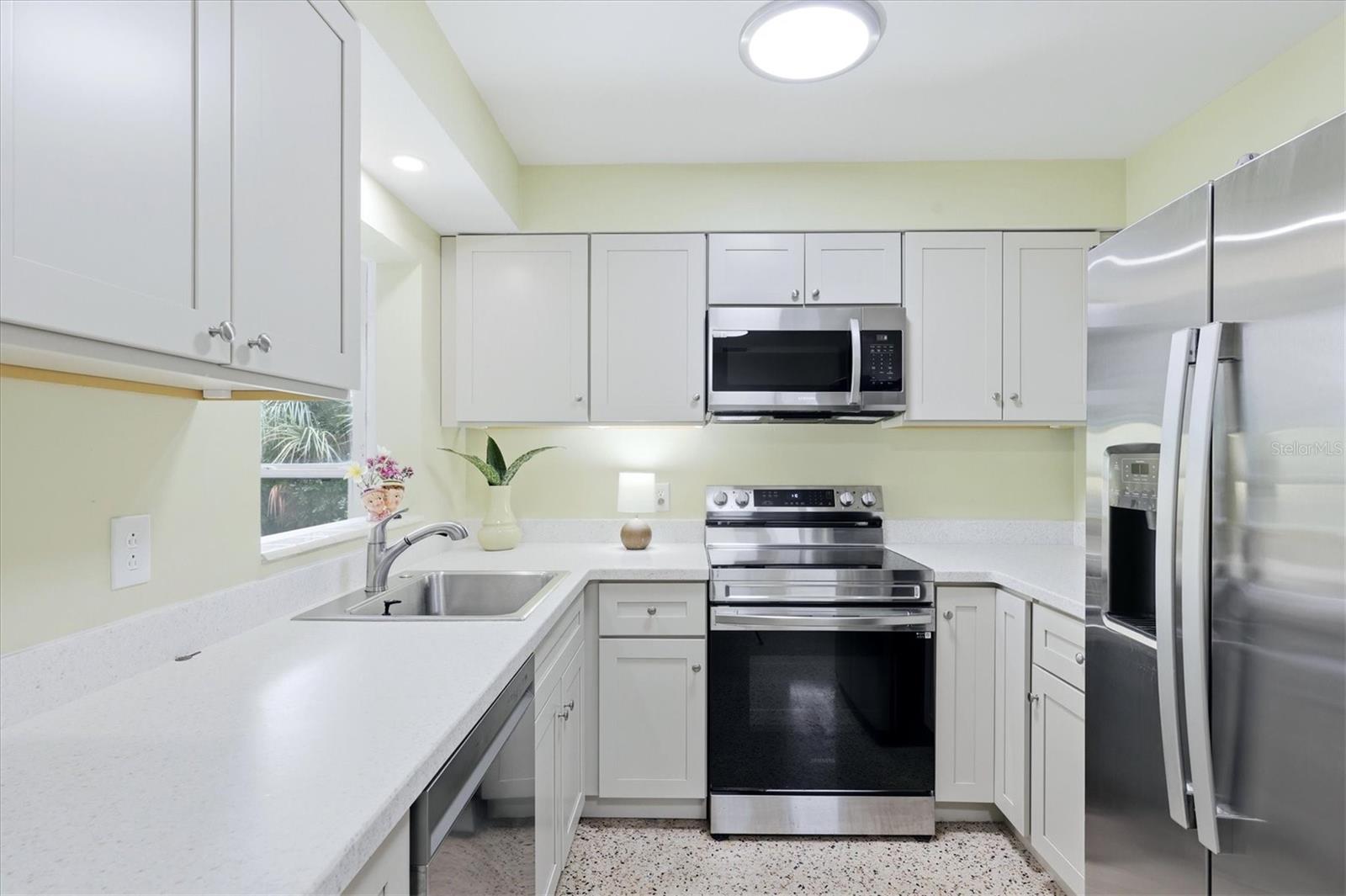 SYLVAN SHORES - Residential
