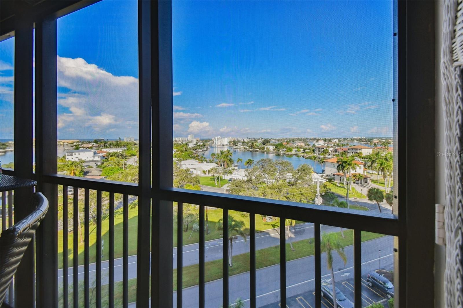 PARADISE ISLAND TOWERS CONDO - Residential