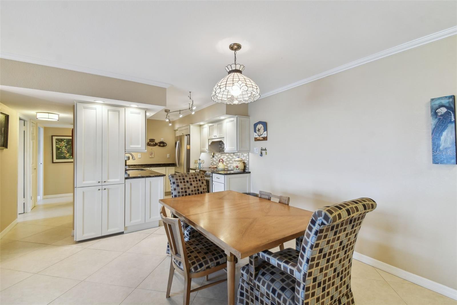 PARADISE ISLAND TOWERS CONDO - Residential