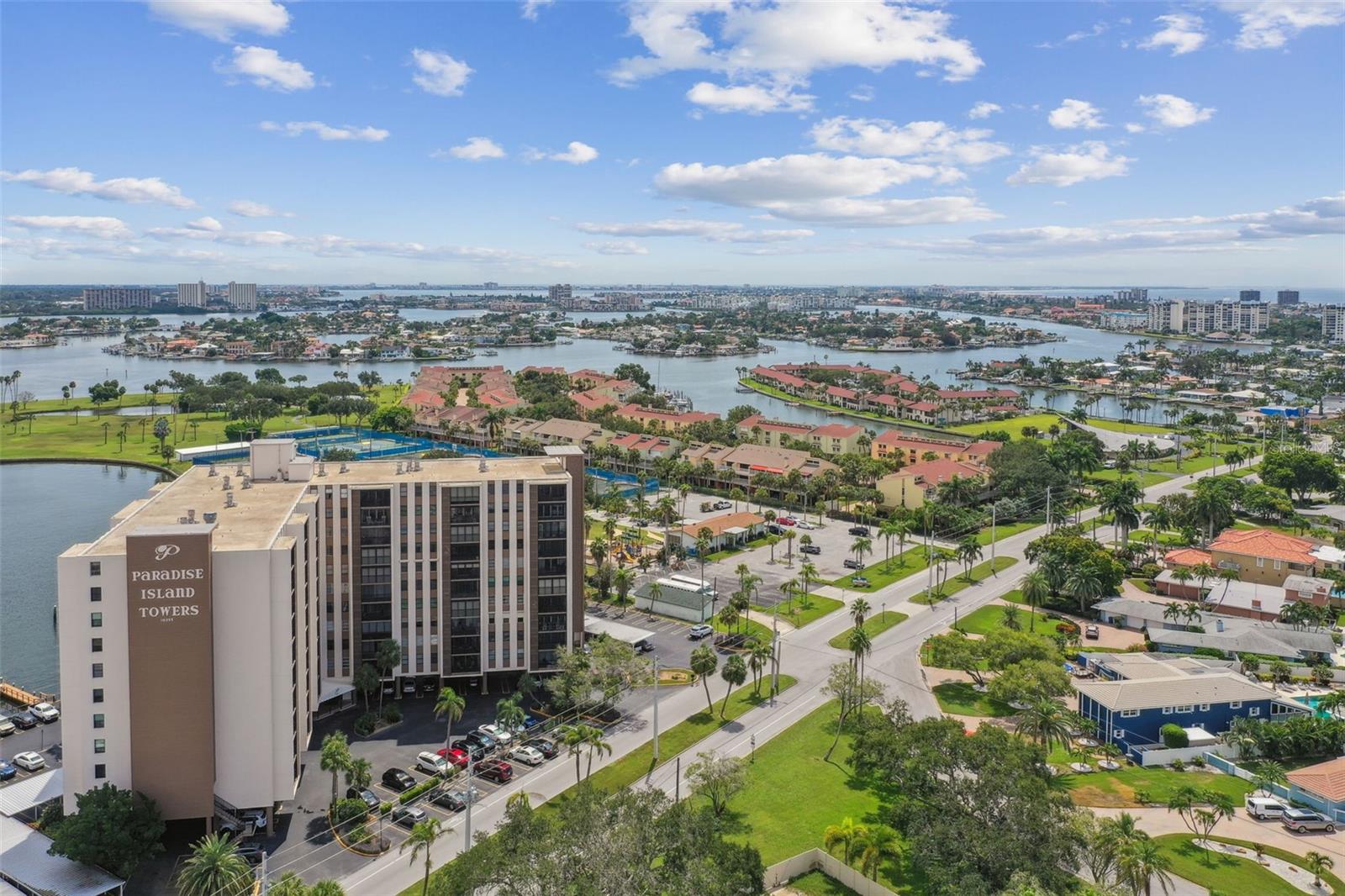 PARADISE ISLAND TOWERS CONDO - Residential