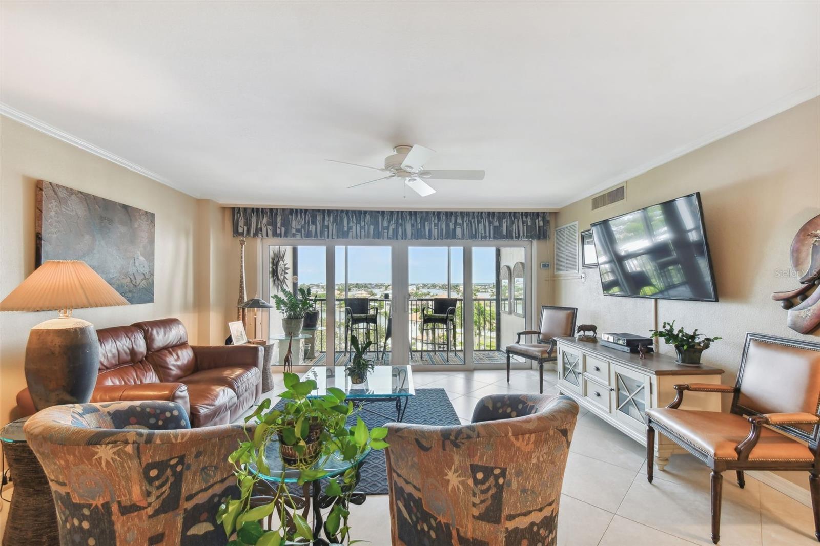 PARADISE ISLAND TOWERS CONDO - Residential