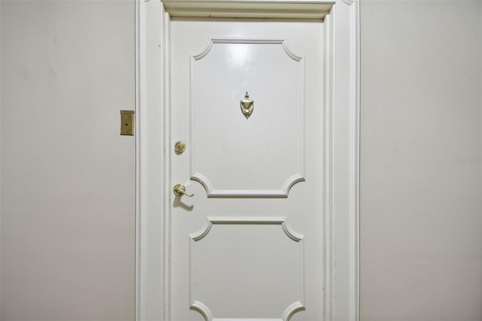 PARADISE ISLAND TOWERS CONDO - Residential