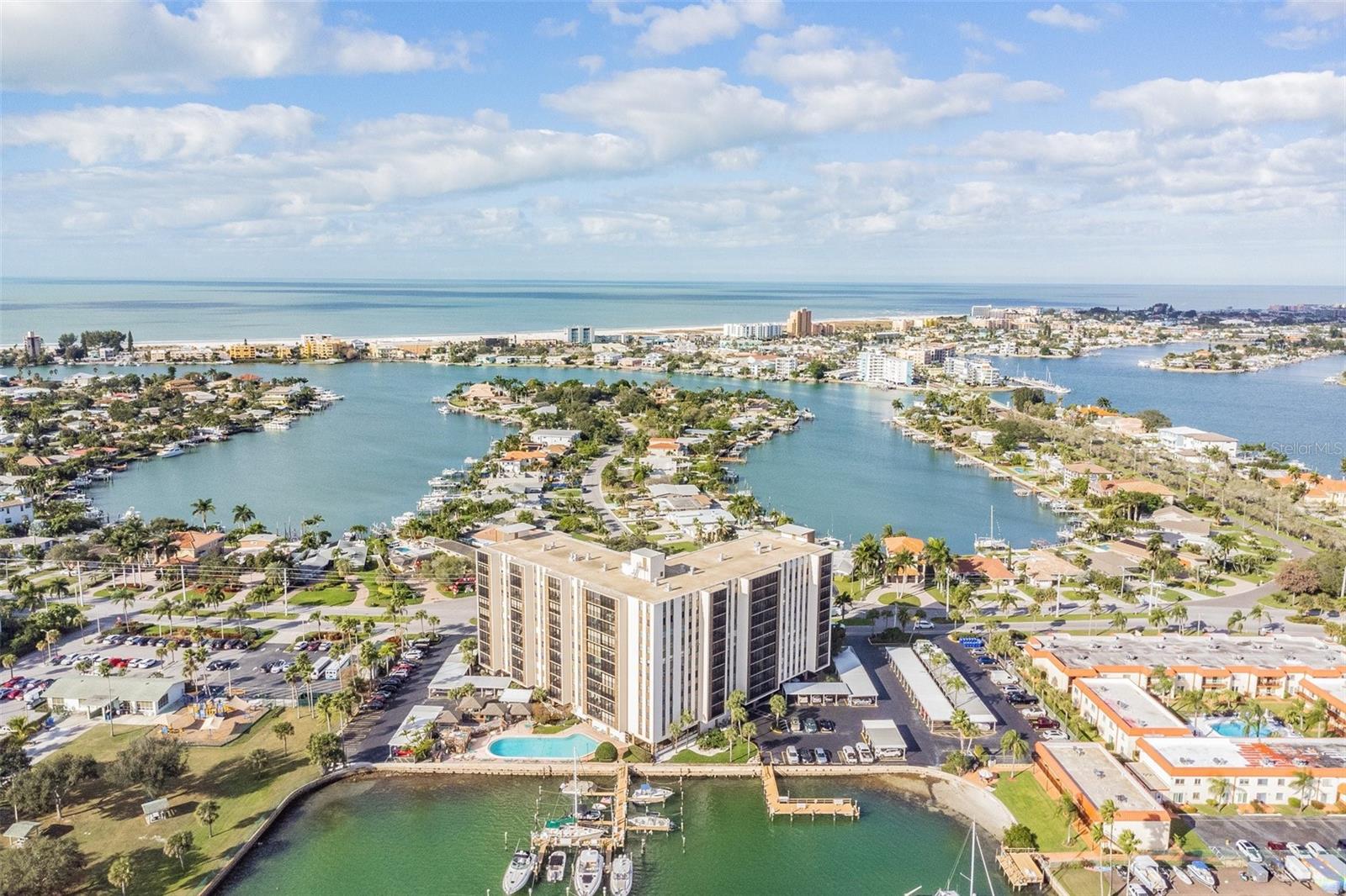 PARADISE ISLAND TOWERS CONDO - Residential