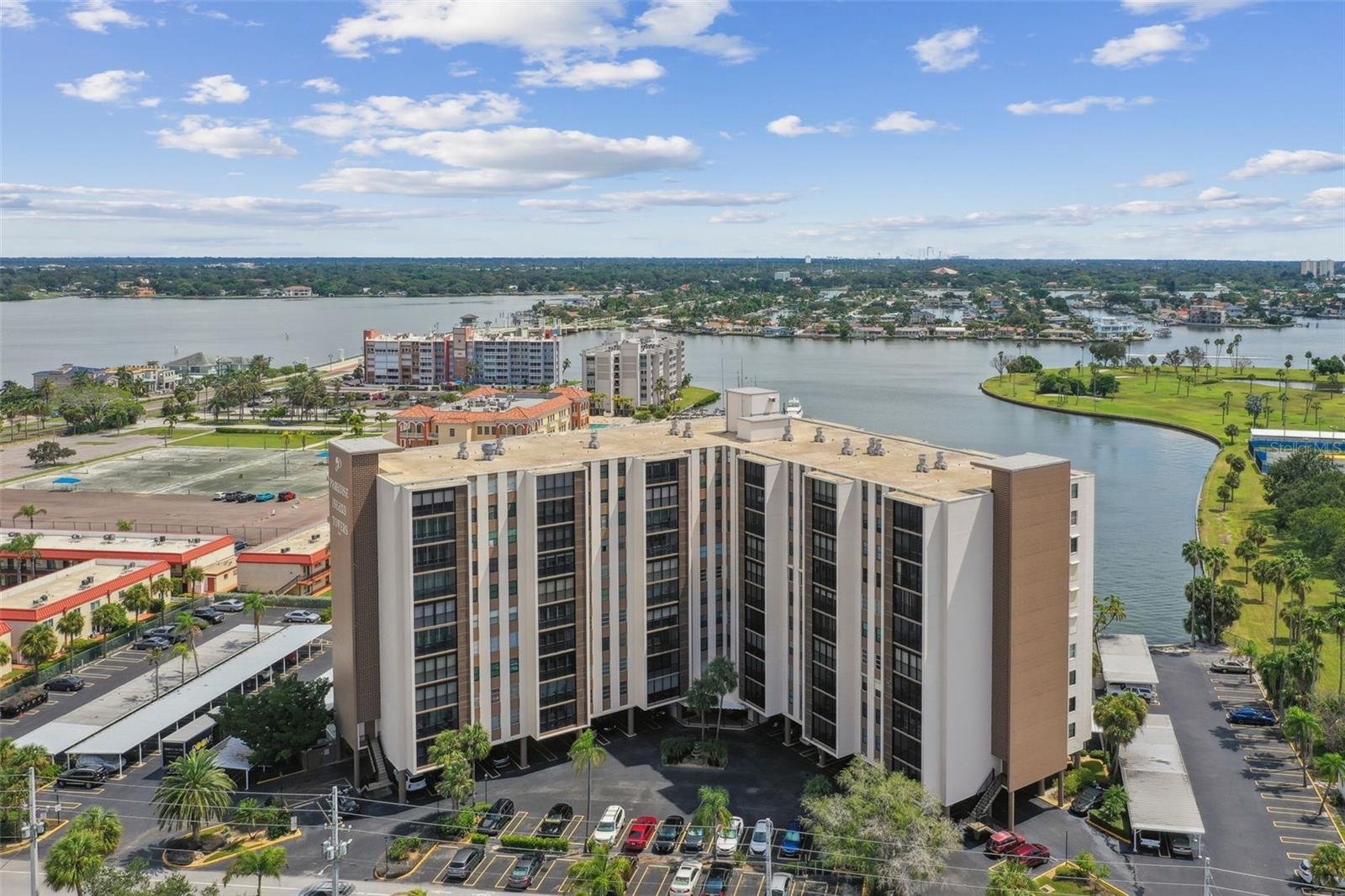 PARADISE ISLAND TOWERS CONDO - Residential