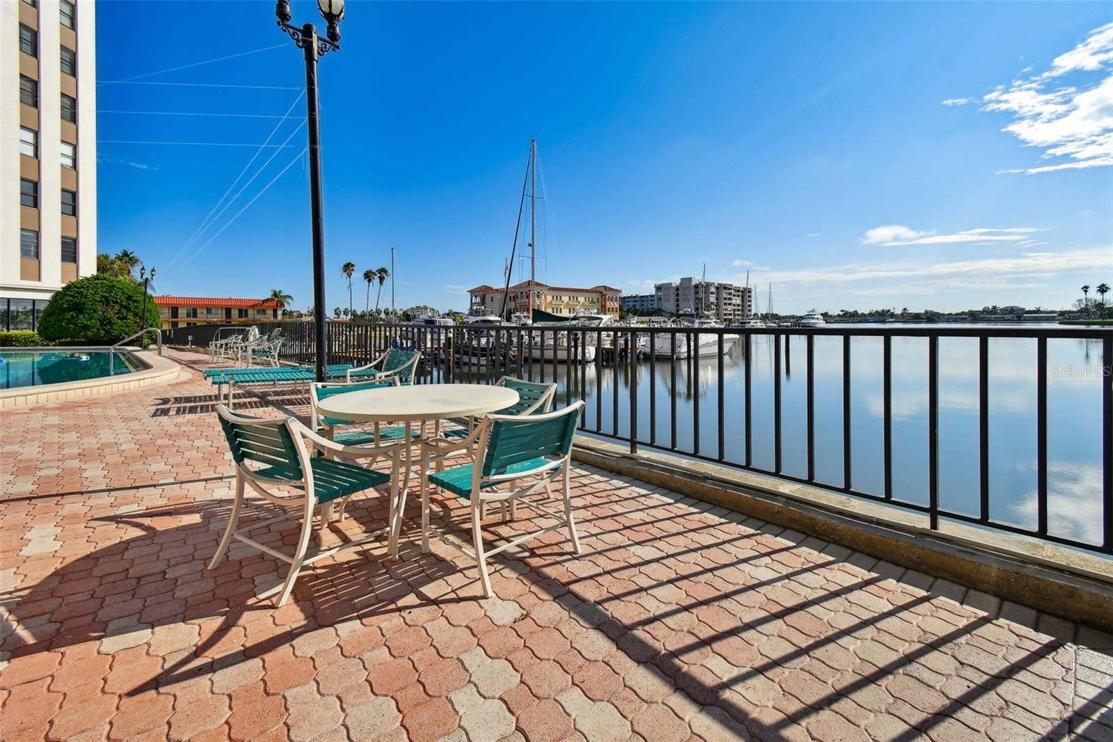 PARADISE ISLAND TOWERS CONDO - Residential