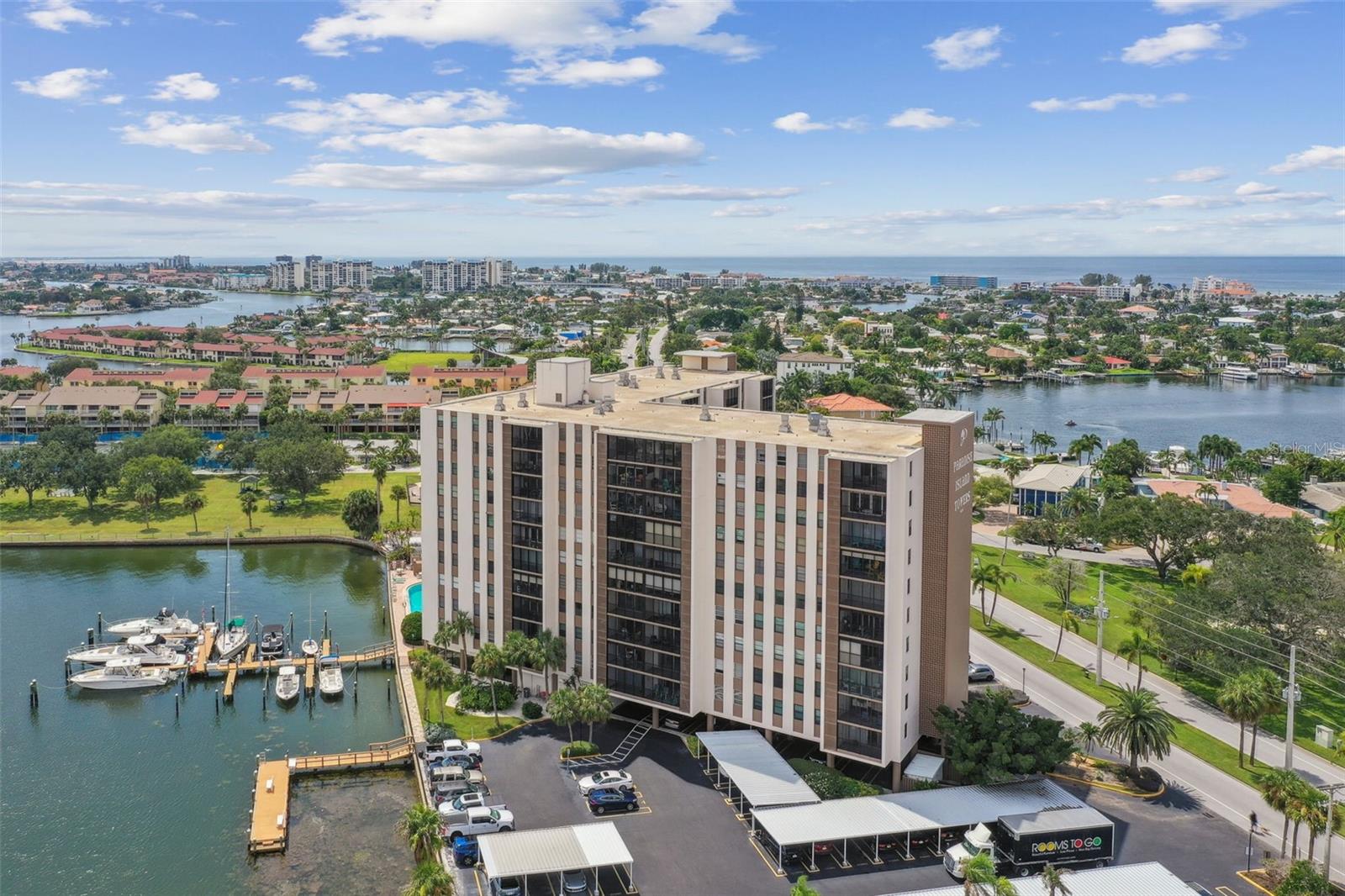 PARADISE ISLAND TOWERS CONDO - Residential