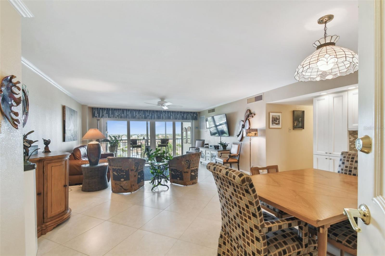 PARADISE ISLAND TOWERS CONDO - Residential