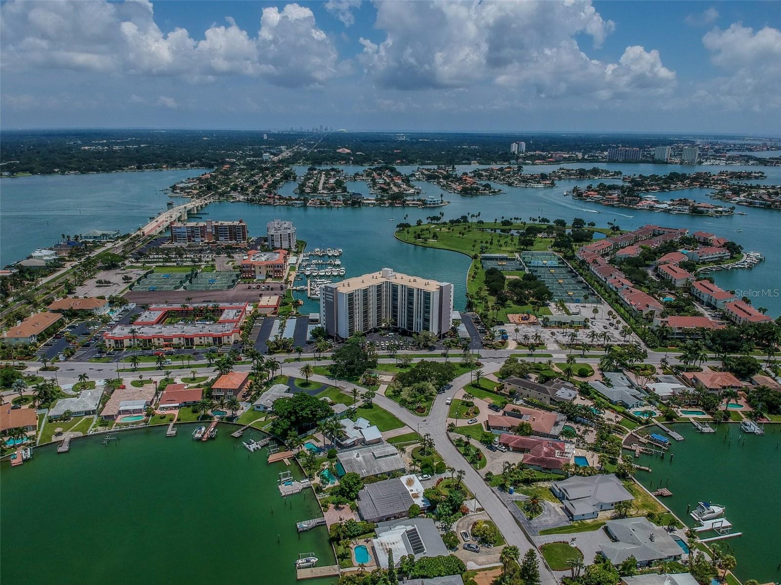 PARADISE ISLAND TOWERS CONDO - Residential