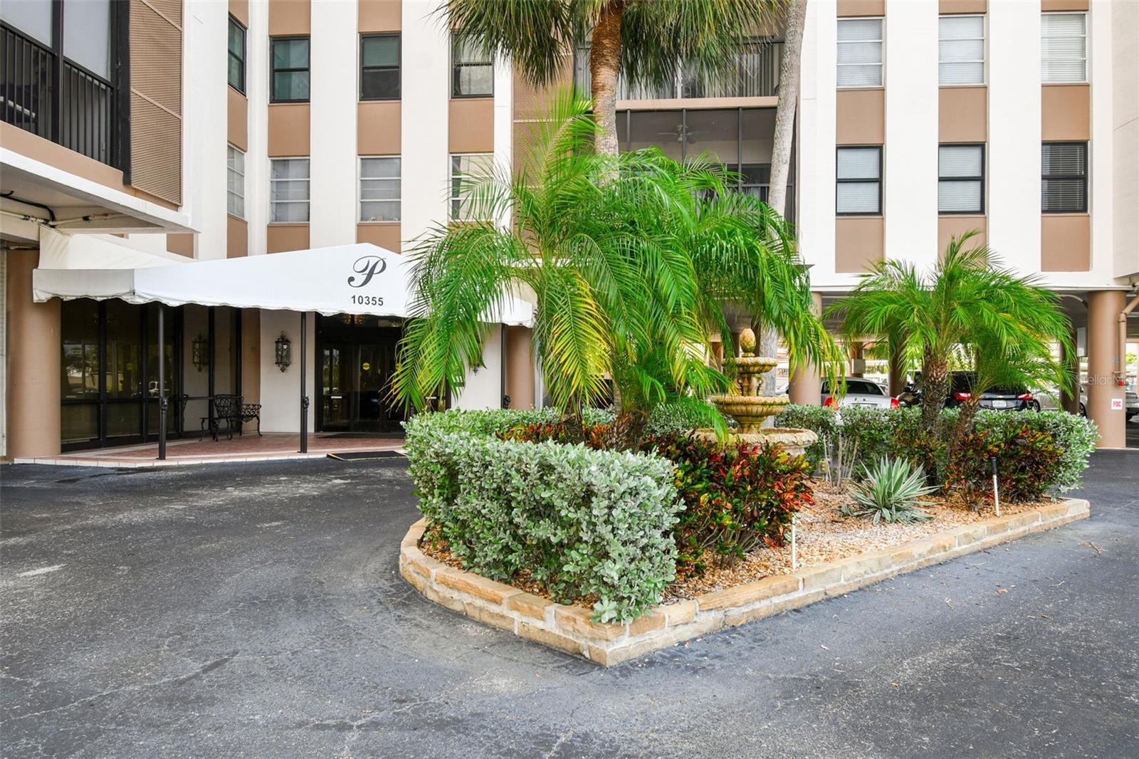 PARADISE ISLAND TOWERS CONDO - Residential