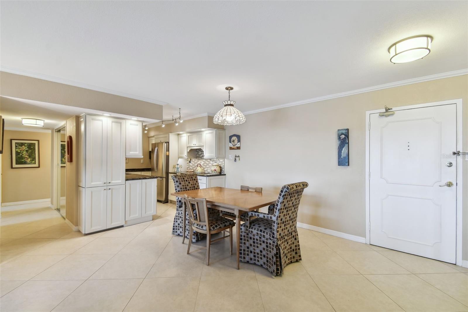 PARADISE ISLAND TOWERS CONDO - Residential