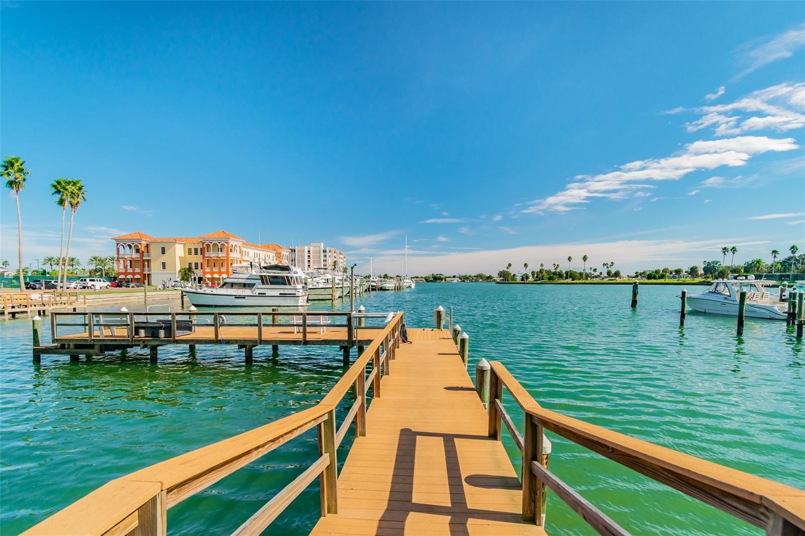 PARADISE ISLAND TOWERS CONDO - Residential