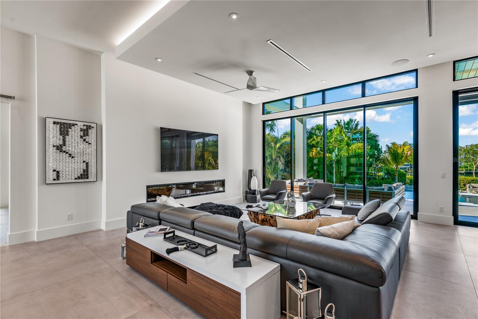 SIESTA REV RESUB - Residential