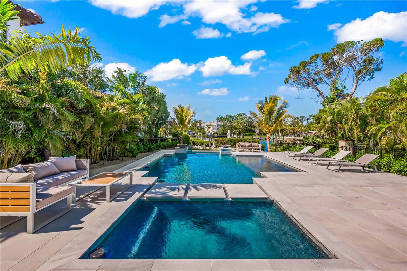 SIESTA REV RESUB - Residential