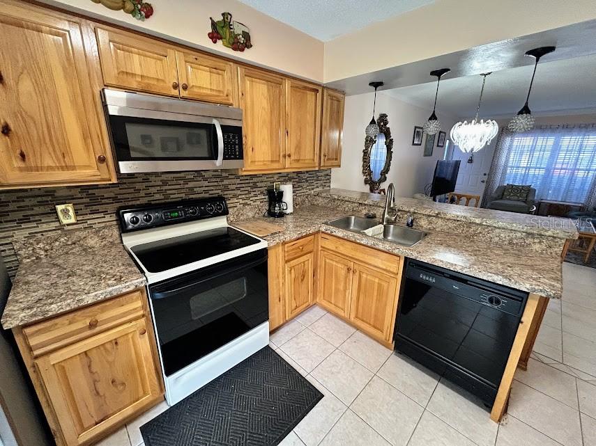 SUNNYBROOK CONDO 1 - Residential