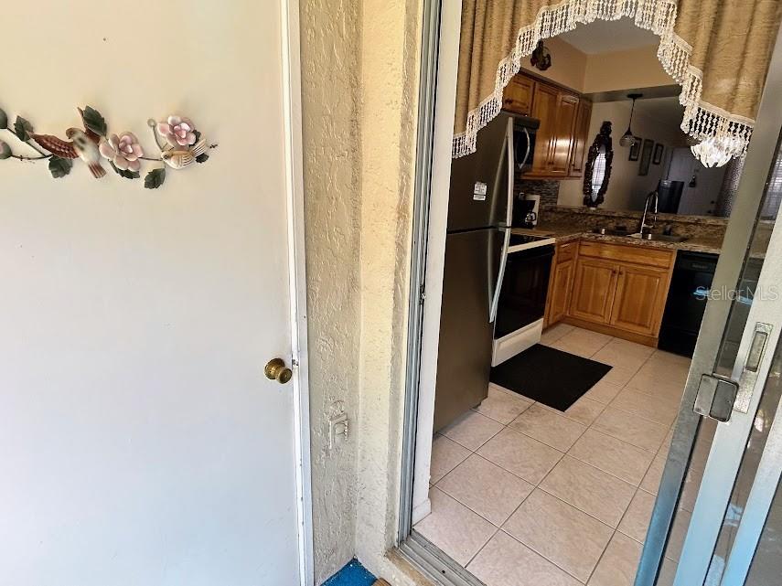 SUNNYBROOK CONDO 1 - Residential