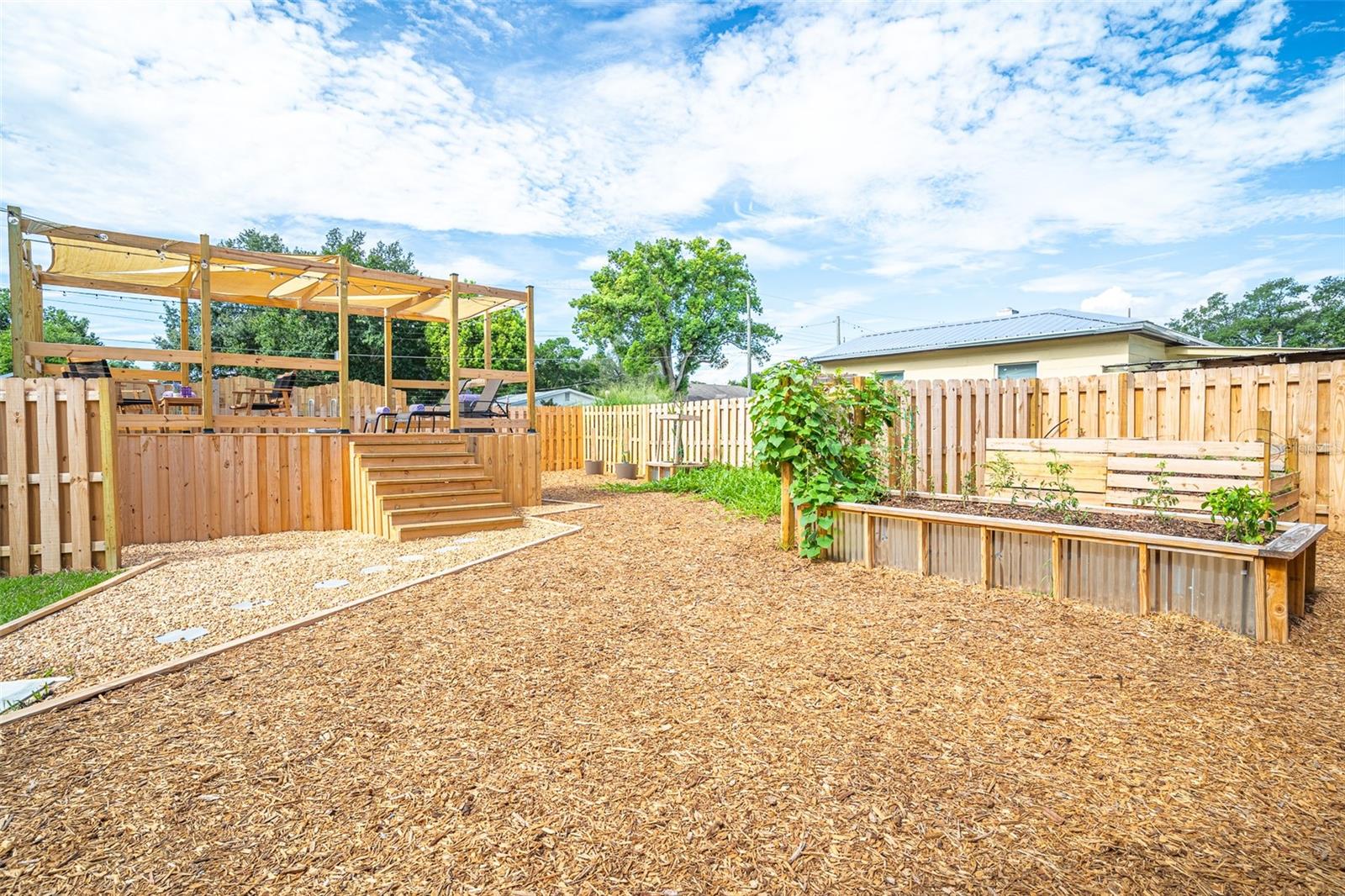 LENA VISTA SUB - Residential