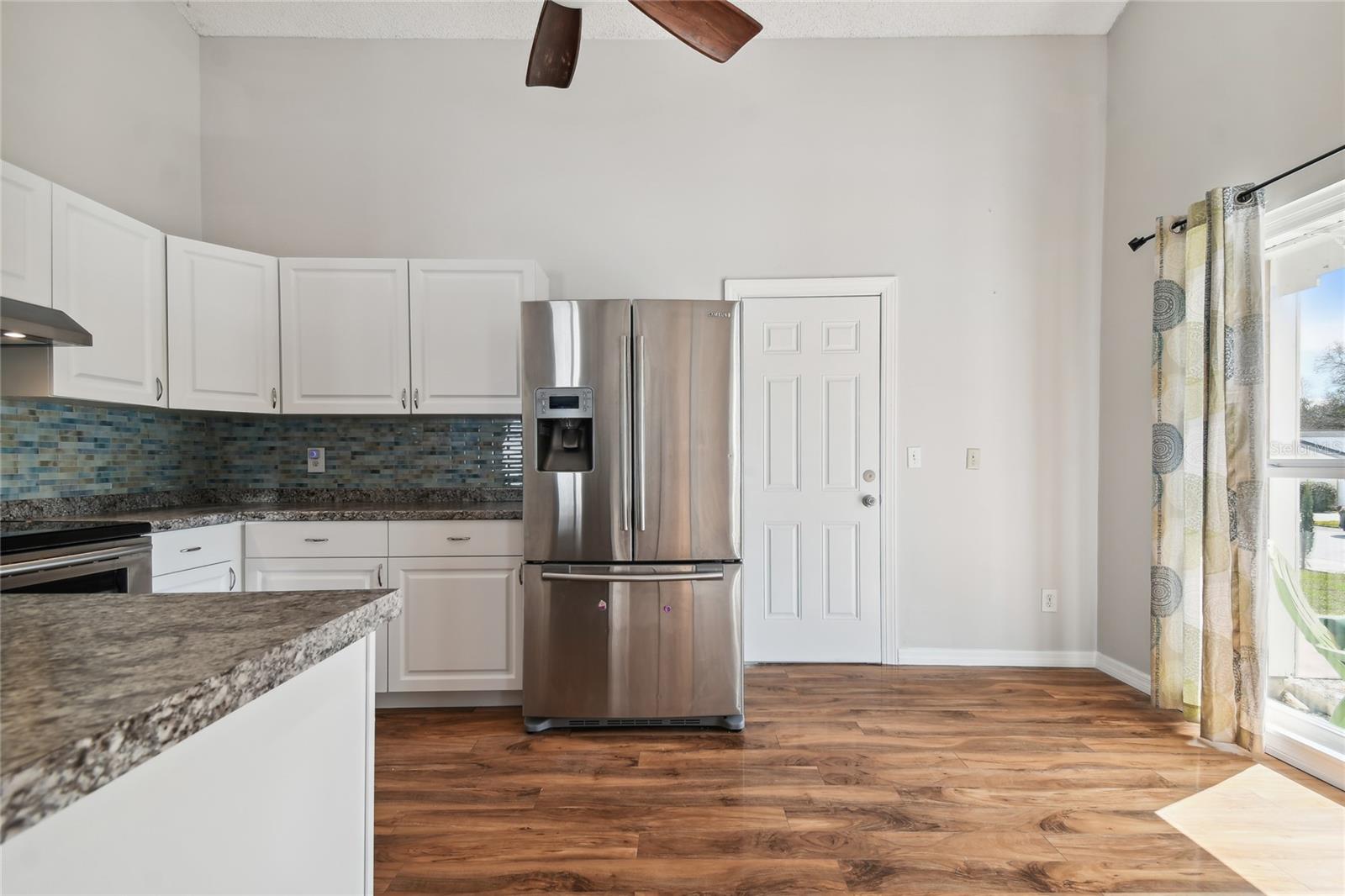 LAKE ST GEORGE-UNIT VII - Residential Lease