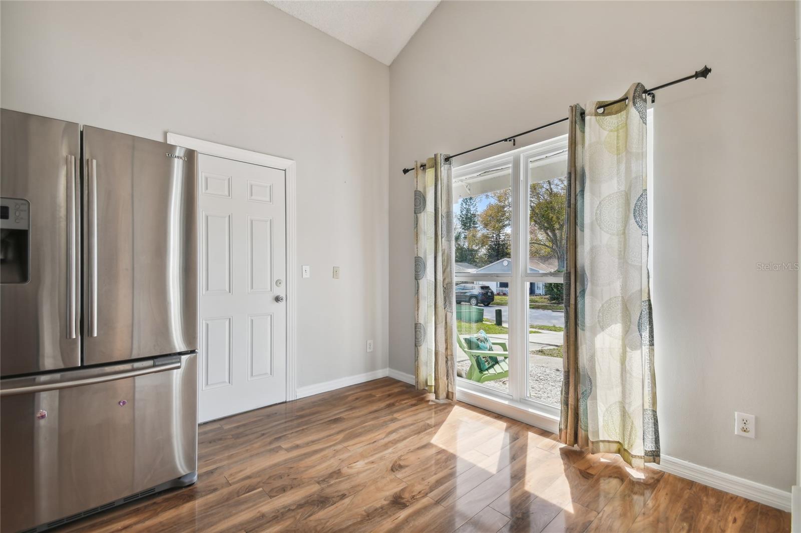 LAKE ST GEORGE-UNIT VII - Residential Lease