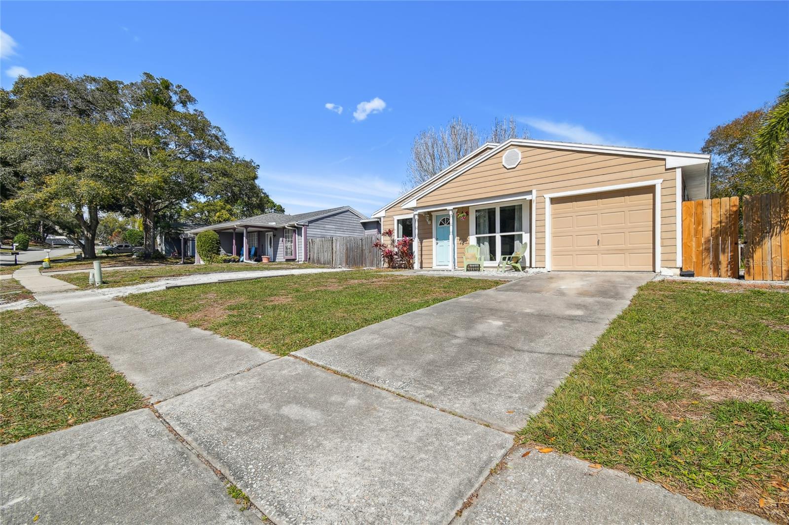 LAKE ST GEORGE-UNIT VII - Residential Lease