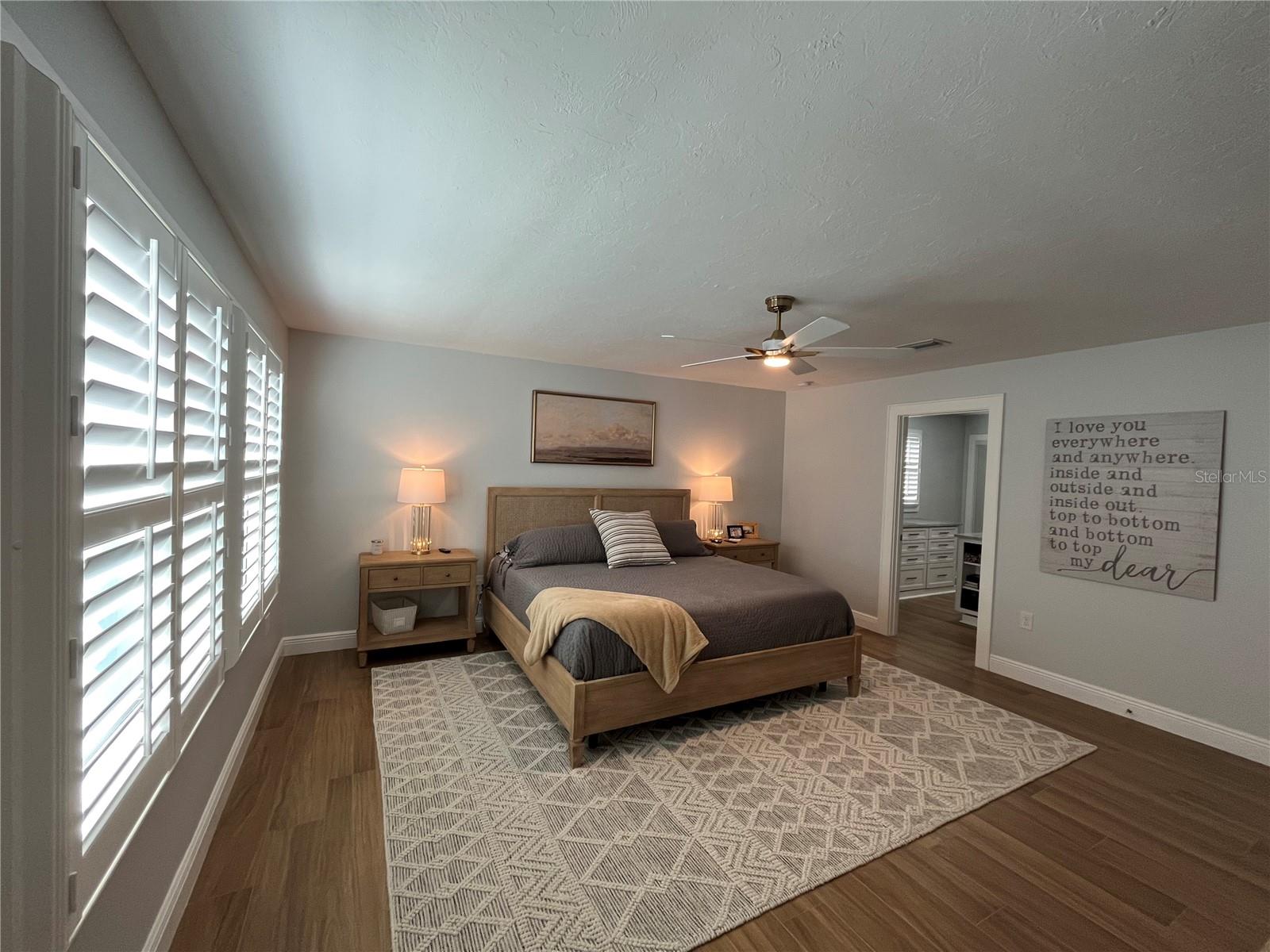 GULF MANOR - Residential