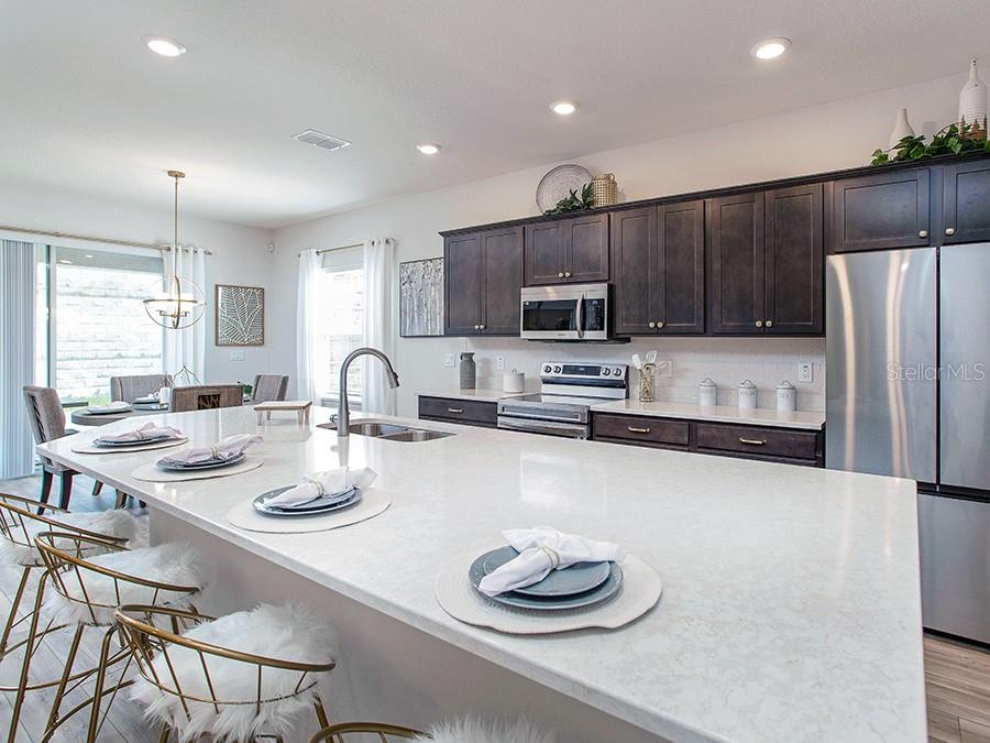 SUMMERCREST - Residential
