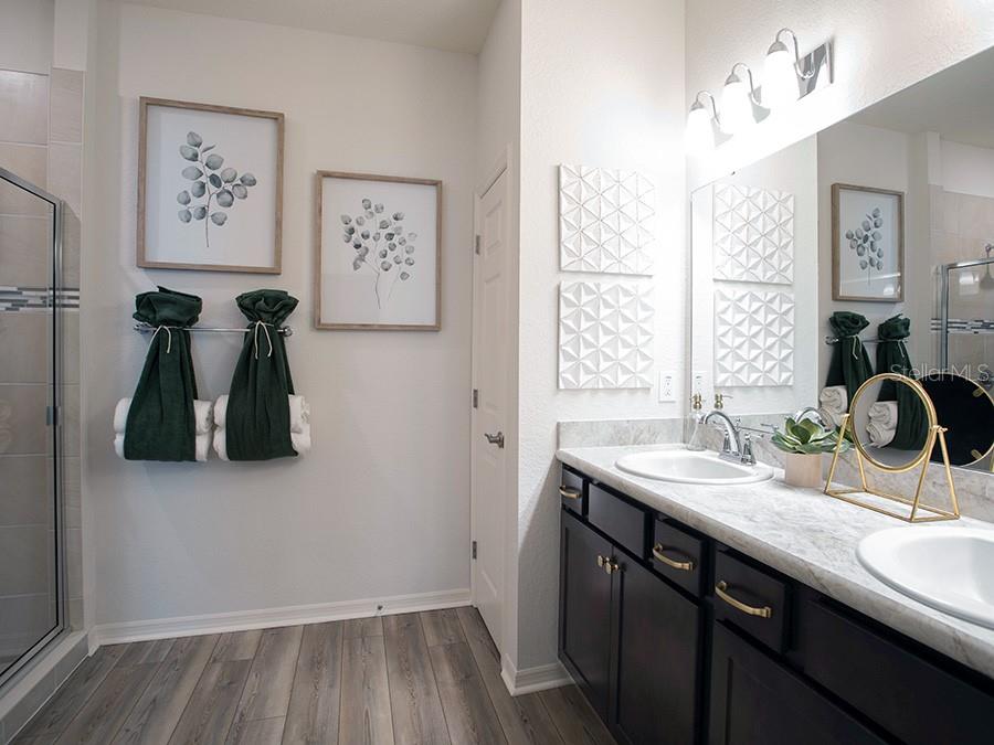 SUMMERCREST - Residential