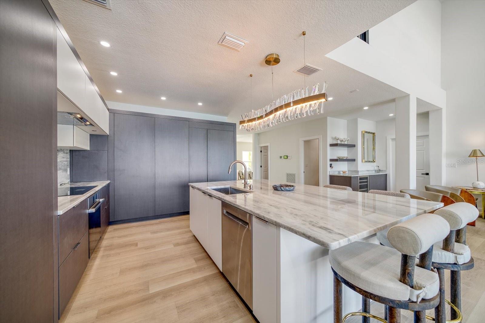 BAYSIDE SUB - Residential