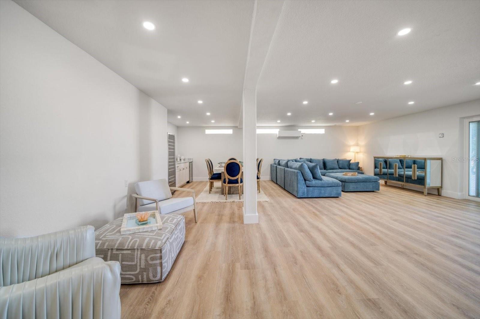 BAYSIDE SUB - Residential