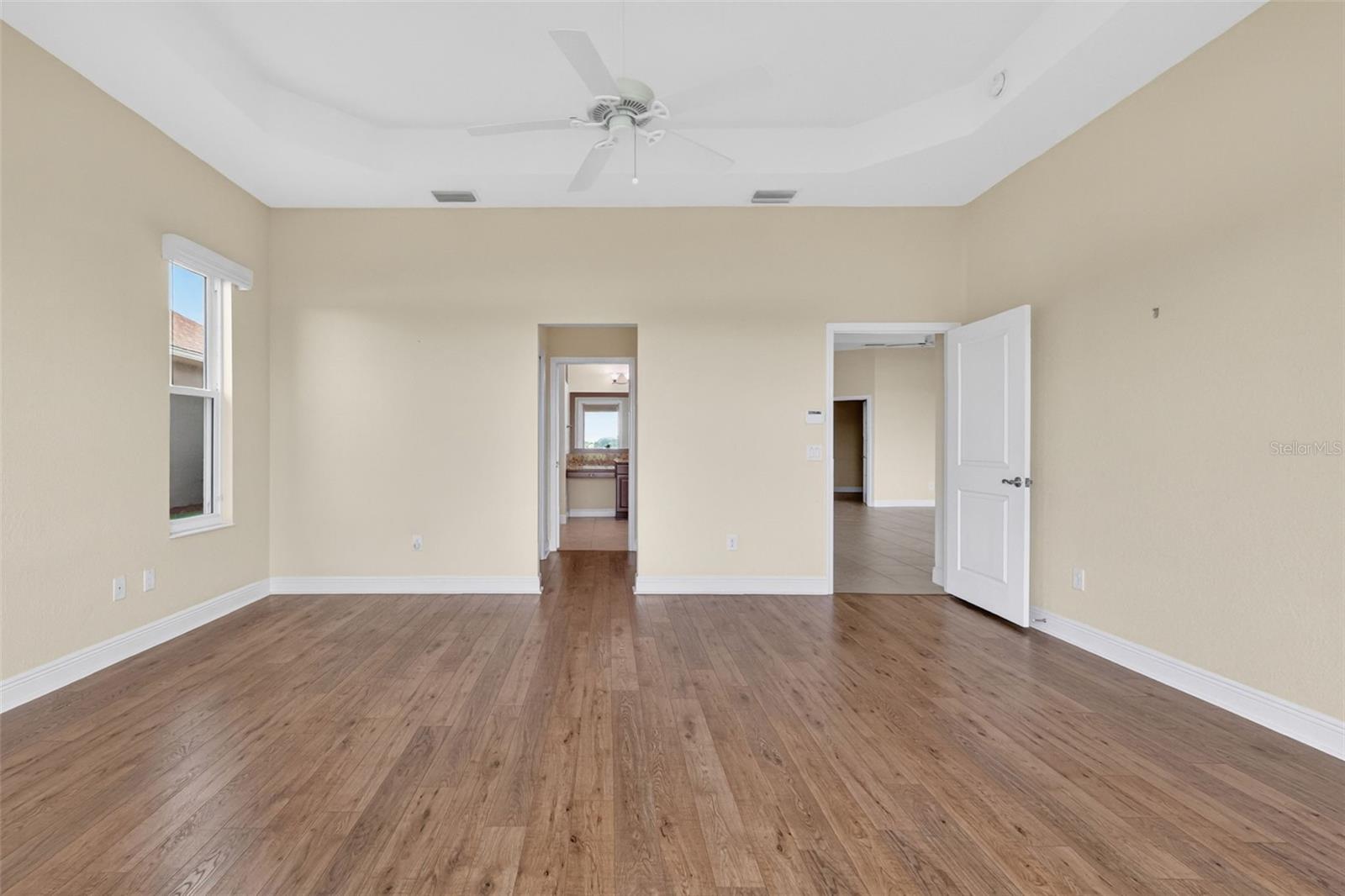 LAKESIDE LANDINGS - Residential