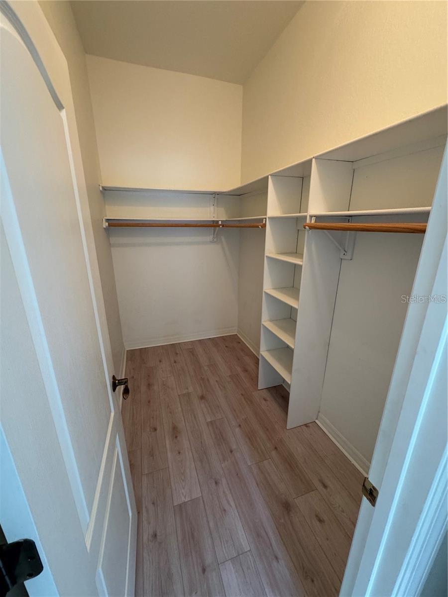 AUBURN WOODS - Residential Lease