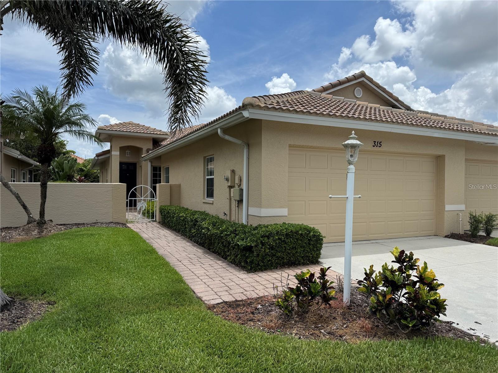 AUBURN WOODS - Residential Lease