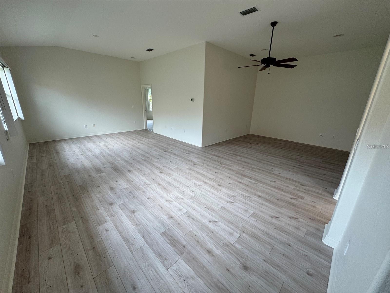 AUBURN WOODS - Residential Lease
