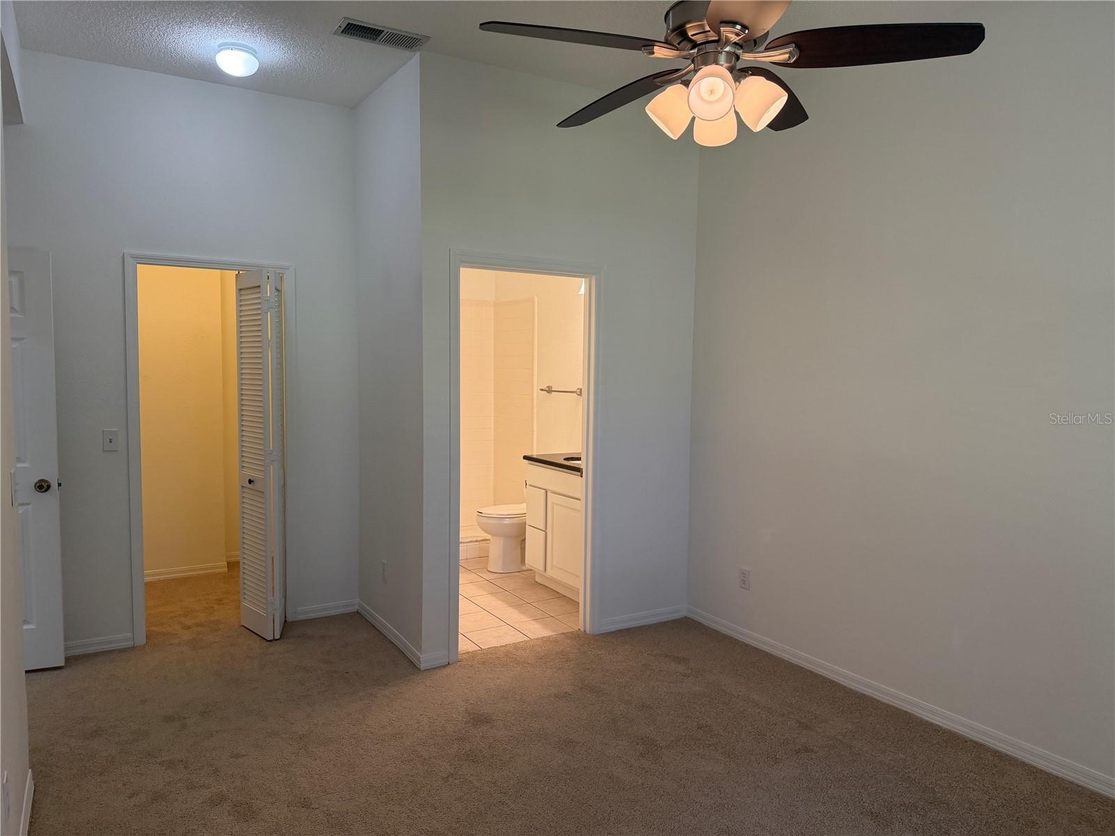 HUNTERS RESERVE 2 A CONDO - Residential Lease