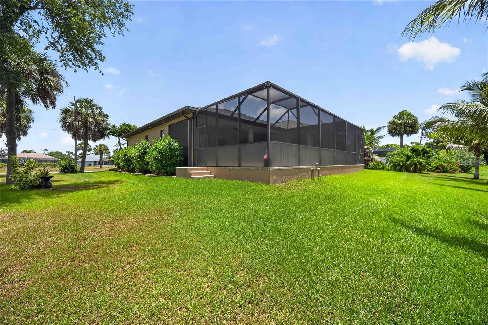 ROTONDA WEST LONG MEADOW - Residential