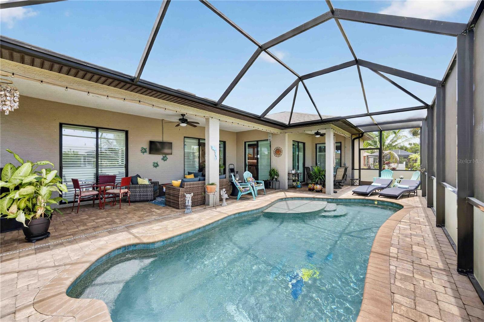 ROTONDA WEST LONG MEADOW - Residential