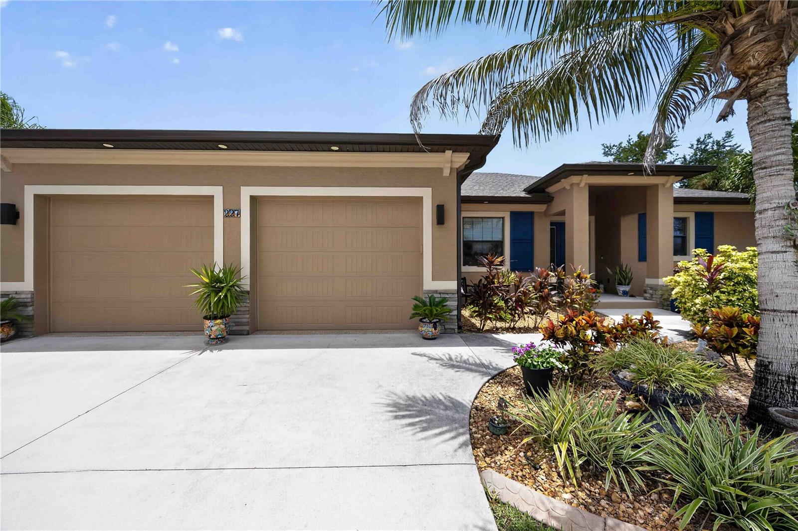 ROTONDA WEST LONG MEADOW - Residential