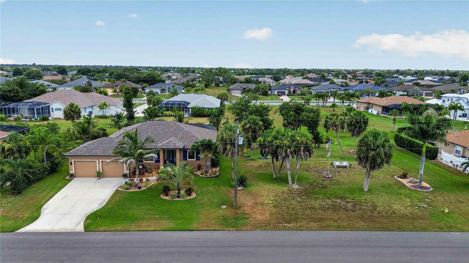 ROTONDA WEST LONG MEADOW - Residential
