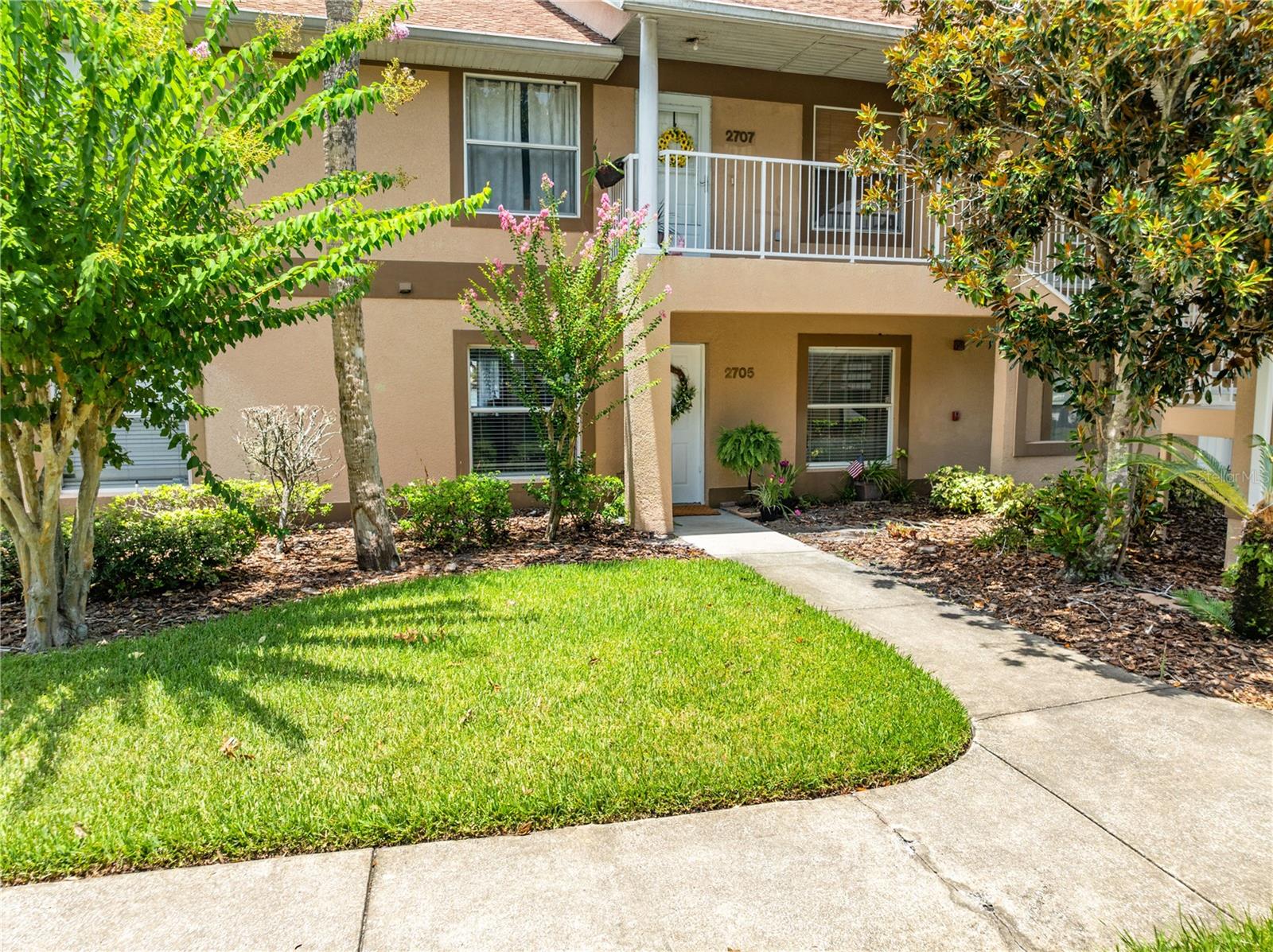 VILLAS OF EMERALD LAKE CONDO PH 4 - Residential