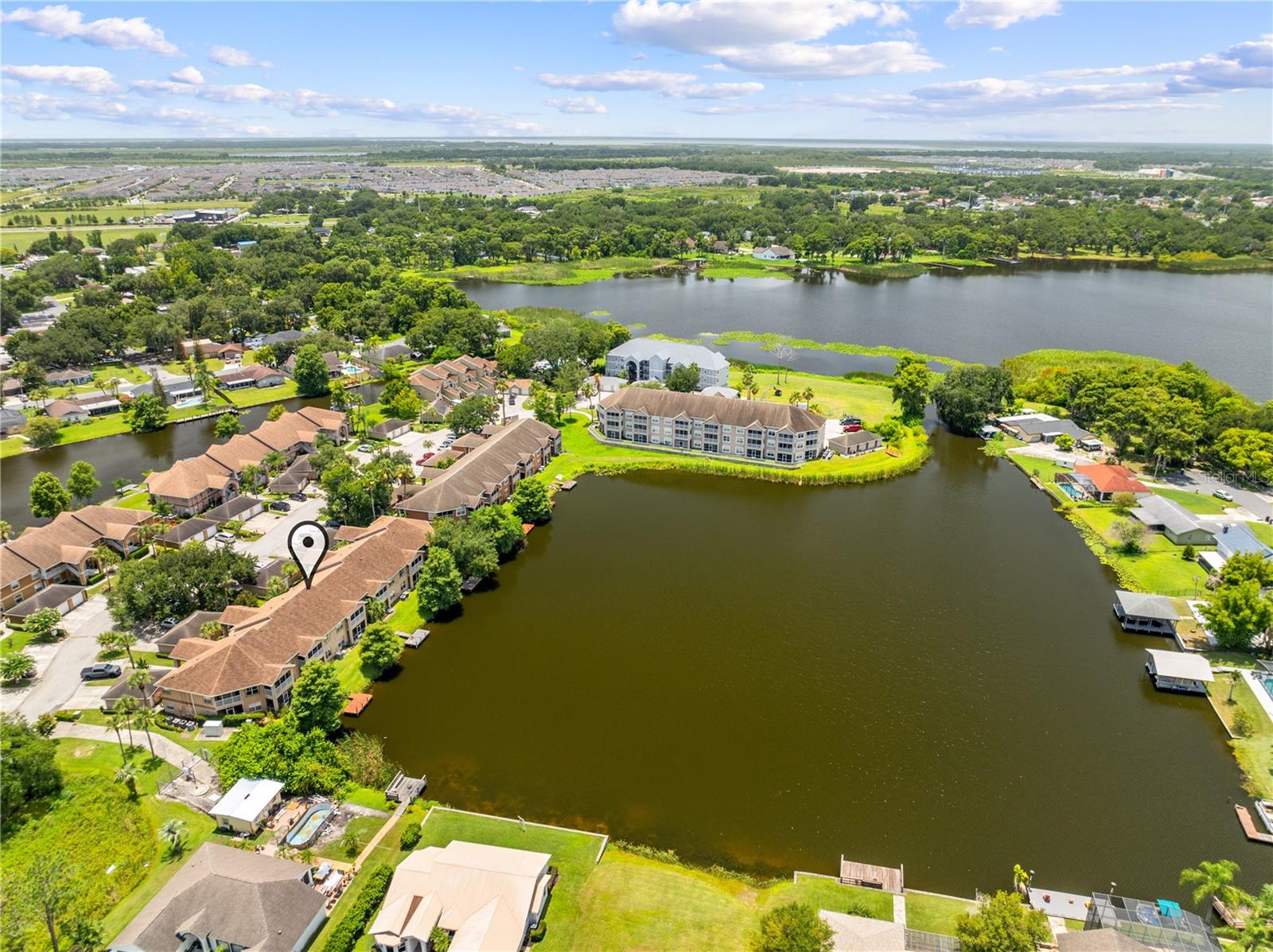 VILLAS OF EMERALD LAKE CONDO PH 4 - Residential