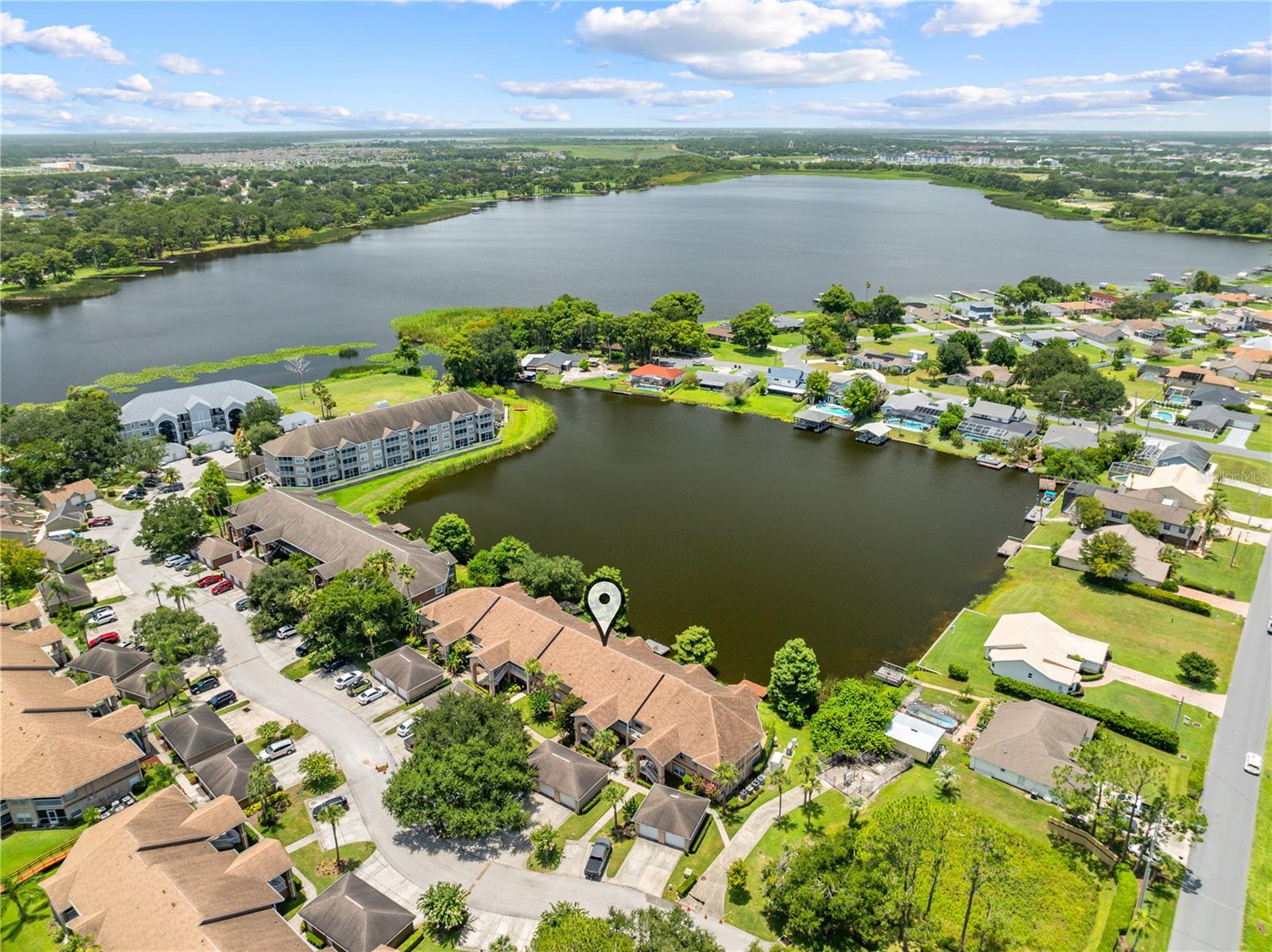 VILLAS OF EMERALD LAKE CONDO PH 4 - Residential