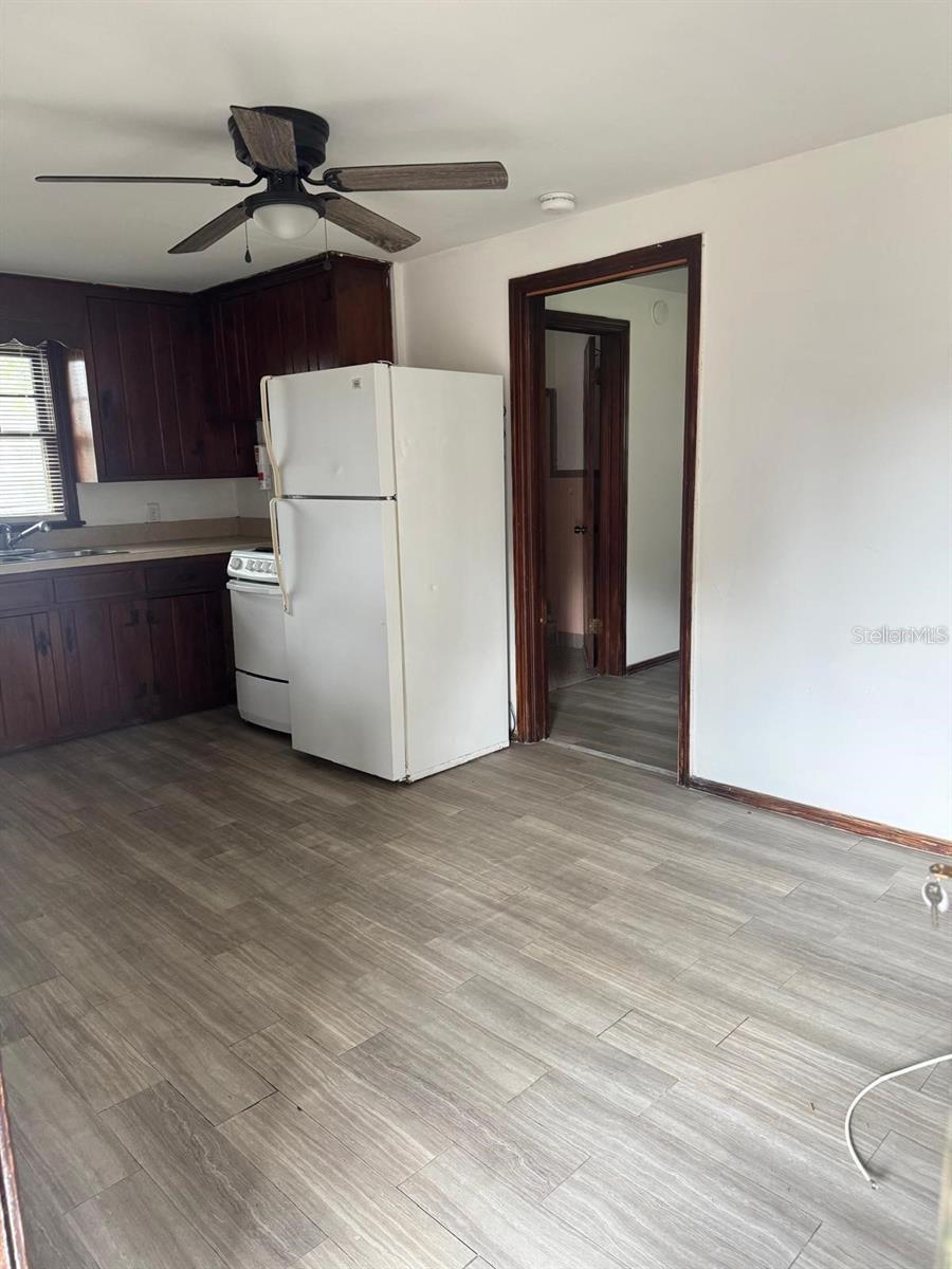 SMITH & DAUGHERTYS ADD - Residential Lease