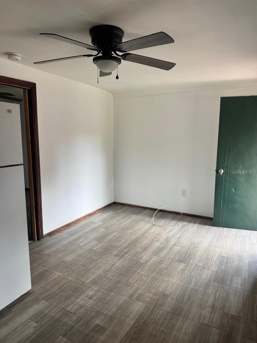 SMITH & DAUGHERTYS ADD - Residential Lease