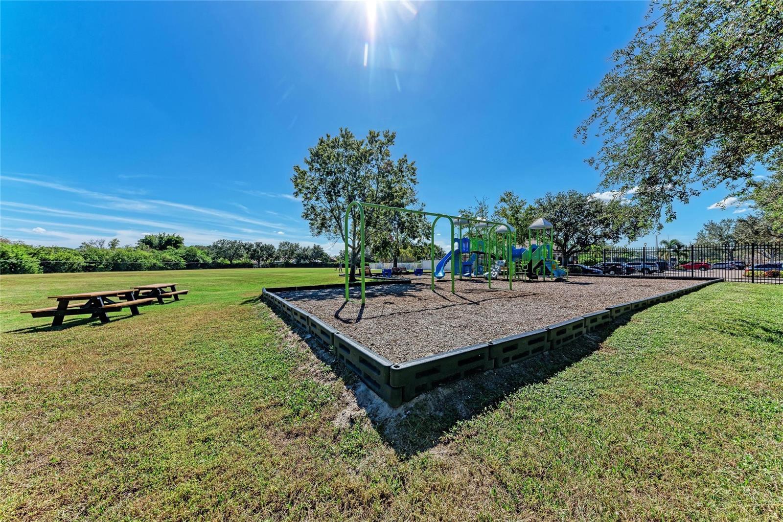 SABAL KEY - Residential